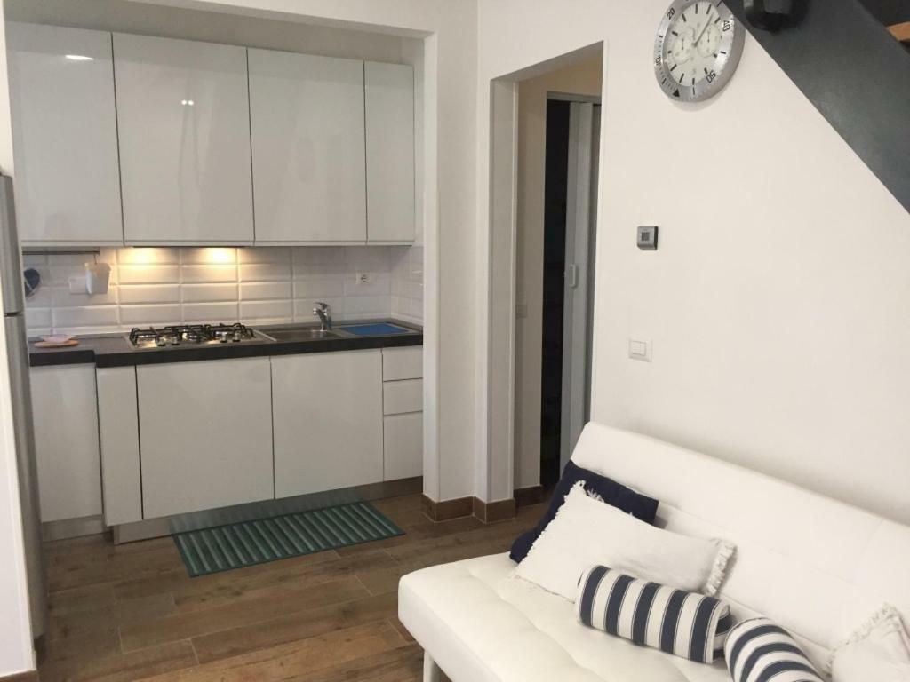 La Casa Di Rosi Al Mare Apartment Vada Luaran gambar